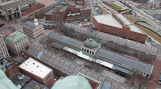 Foto aerea del Mercado Faneuil Hall en Boston