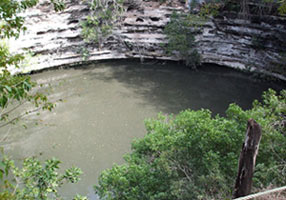 Cenote sagrado de Chichen Itza